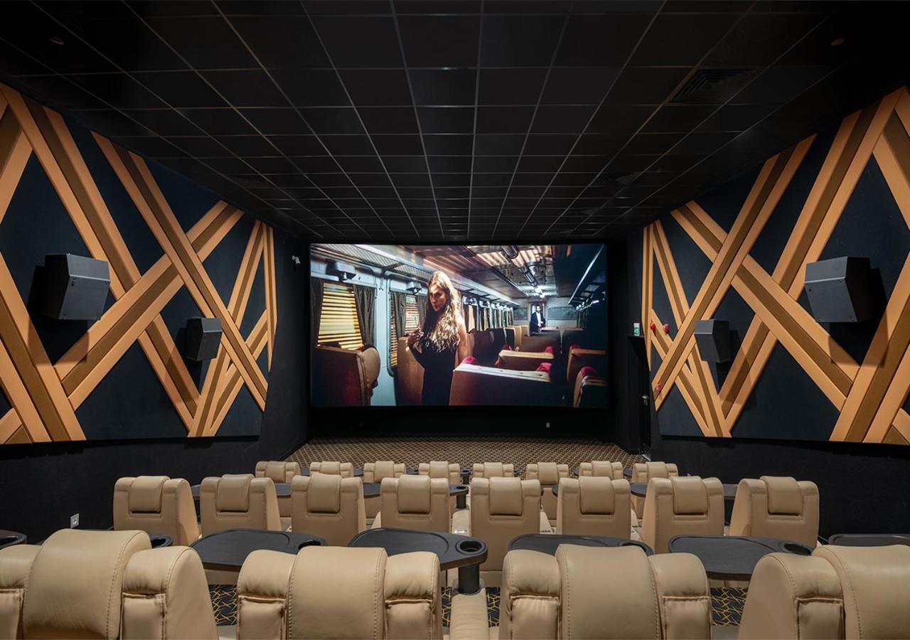 Crystal Inn Hotel - Alamein (Adults Only) El Alamein Luaran gambar The interior of a typical movie theater