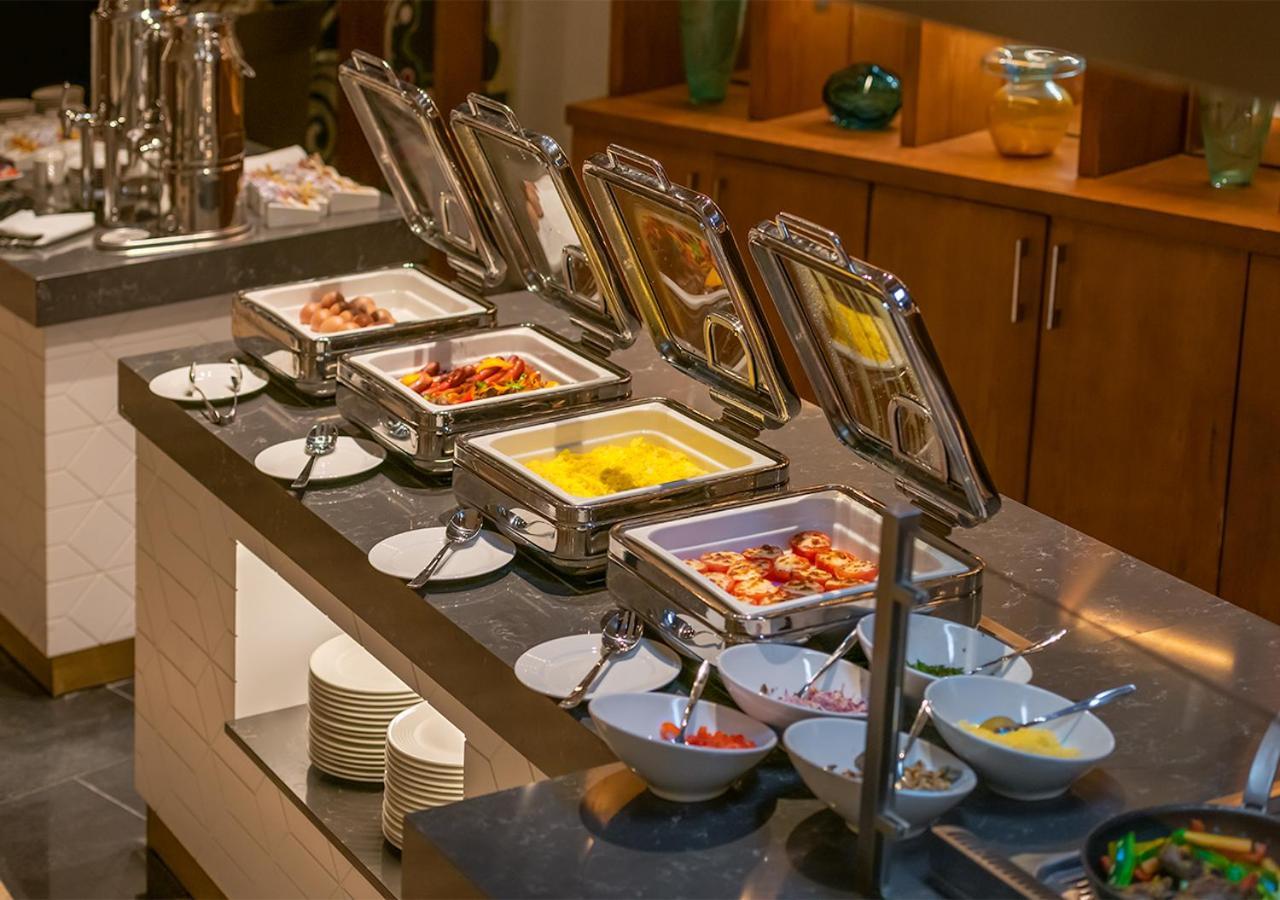 Crystal Inn Hotel - Alamein (Adults Only) El Alamein Luaran gambar A chafing dish buffet